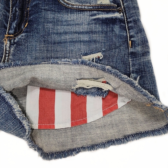 Sneak Peek Women's Denim Shorts Size 28 Blue Distressed Stars & Stripes Pockets - Picture 6 of 16